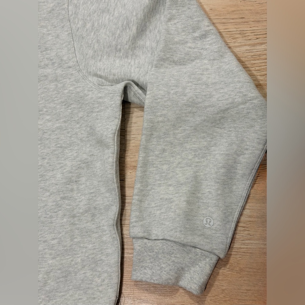 lululemon athletica Heather Gray Pullover
